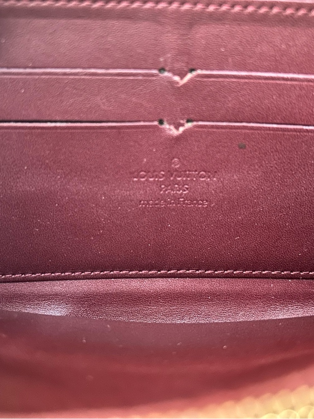 Louis Vuitton Vernis Monogram Zippy Wallet Amarante Patent Leather Zip Around - Picture 10 of 17